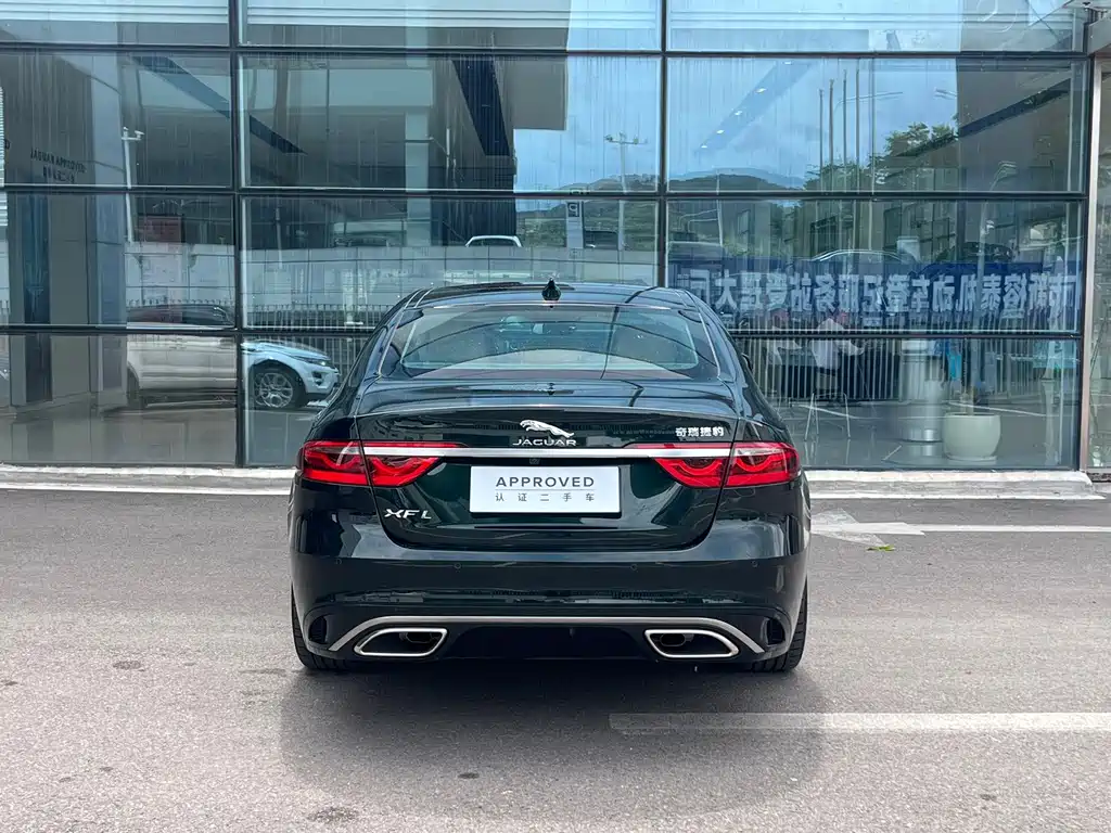 Jaguar XFL — фото 10