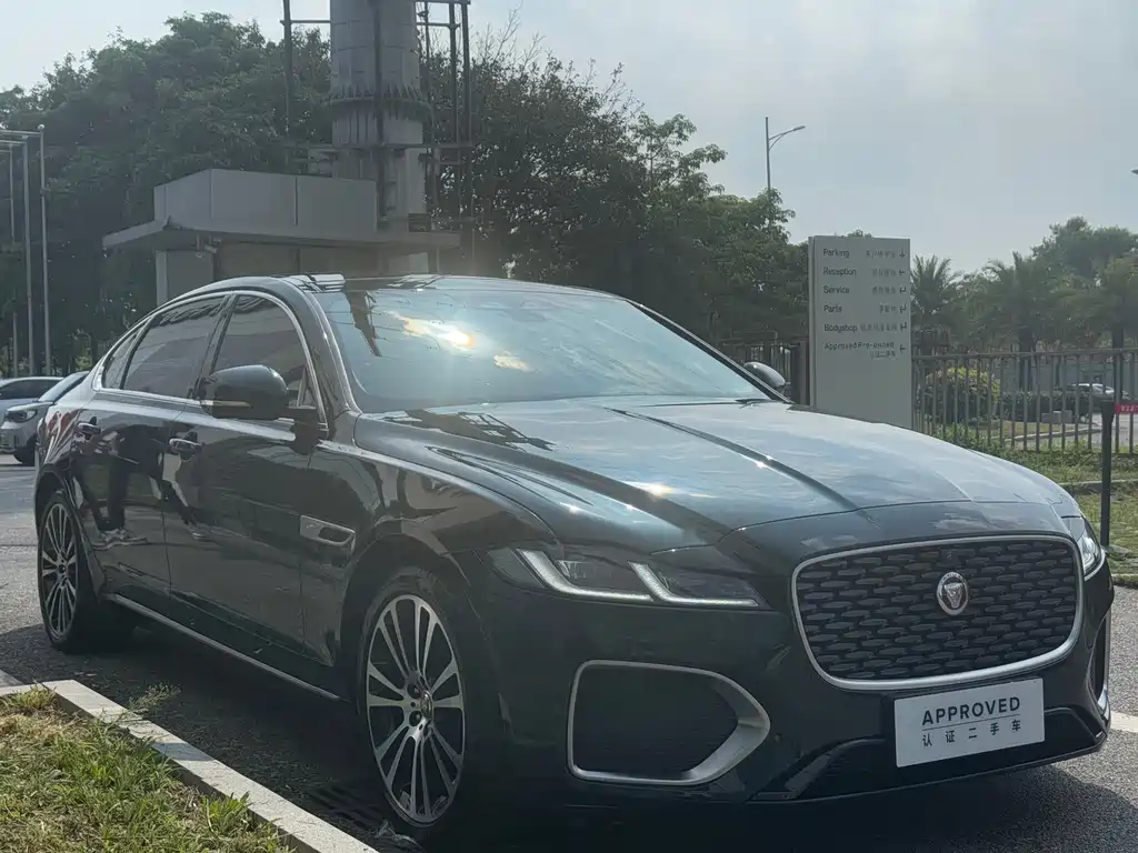 Jaguar XFL — фото 10