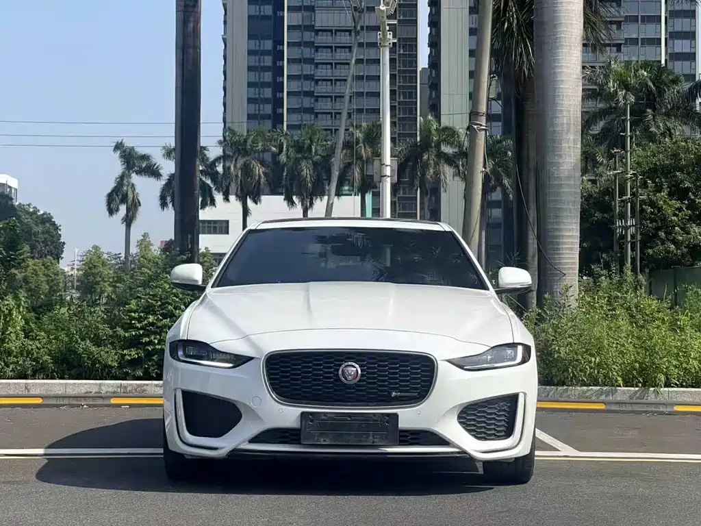 Jaguar XEL — фото 2