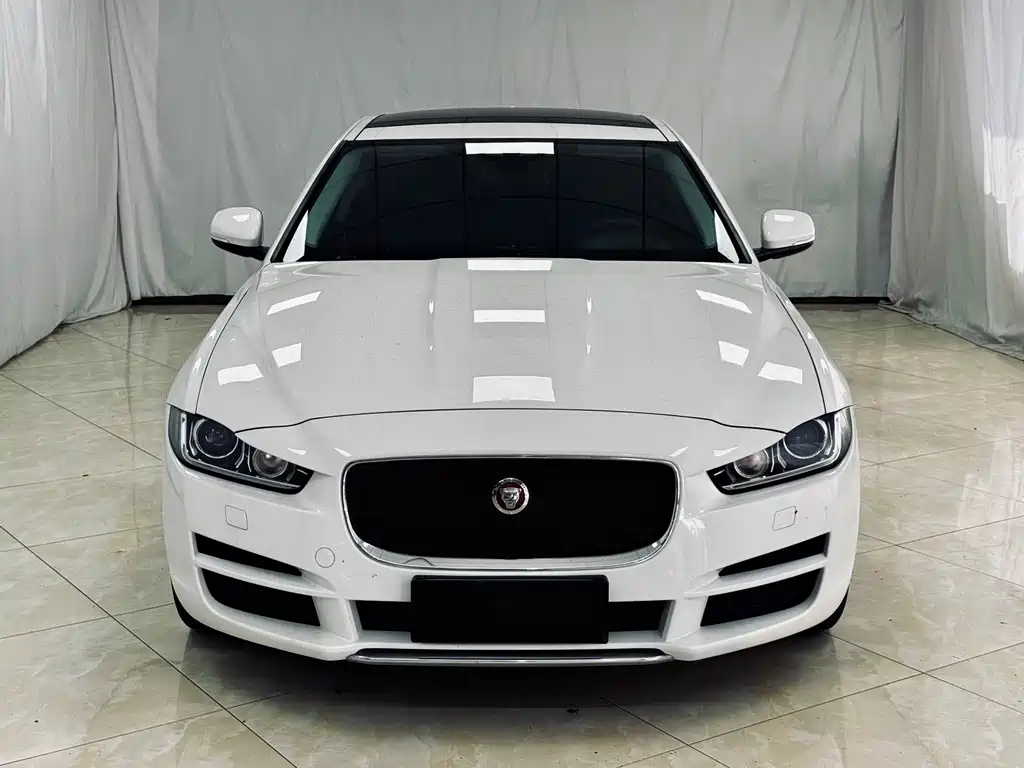 Jaguar XEL — фото 2