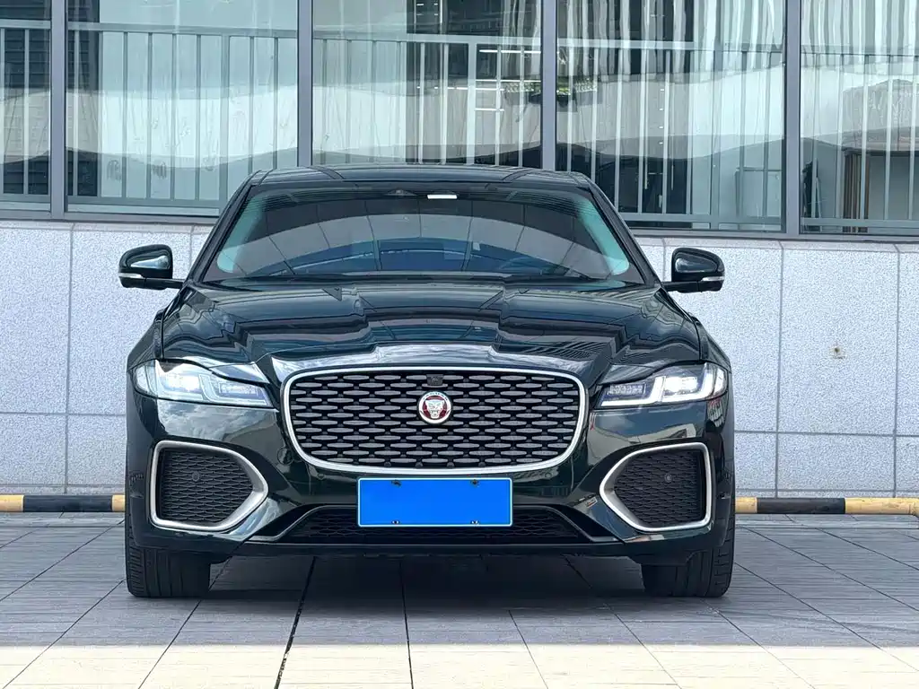 Jaguar XFL — фото 2