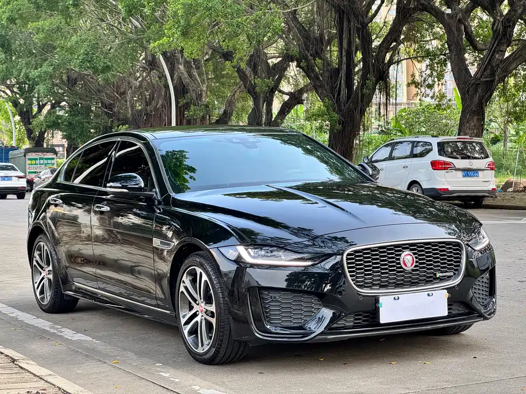 Jaguar XEL — фото 3