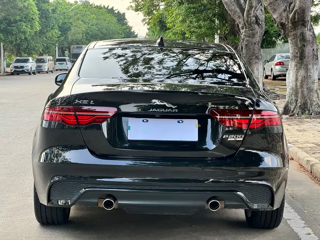 Jaguar XEL — фото 10
