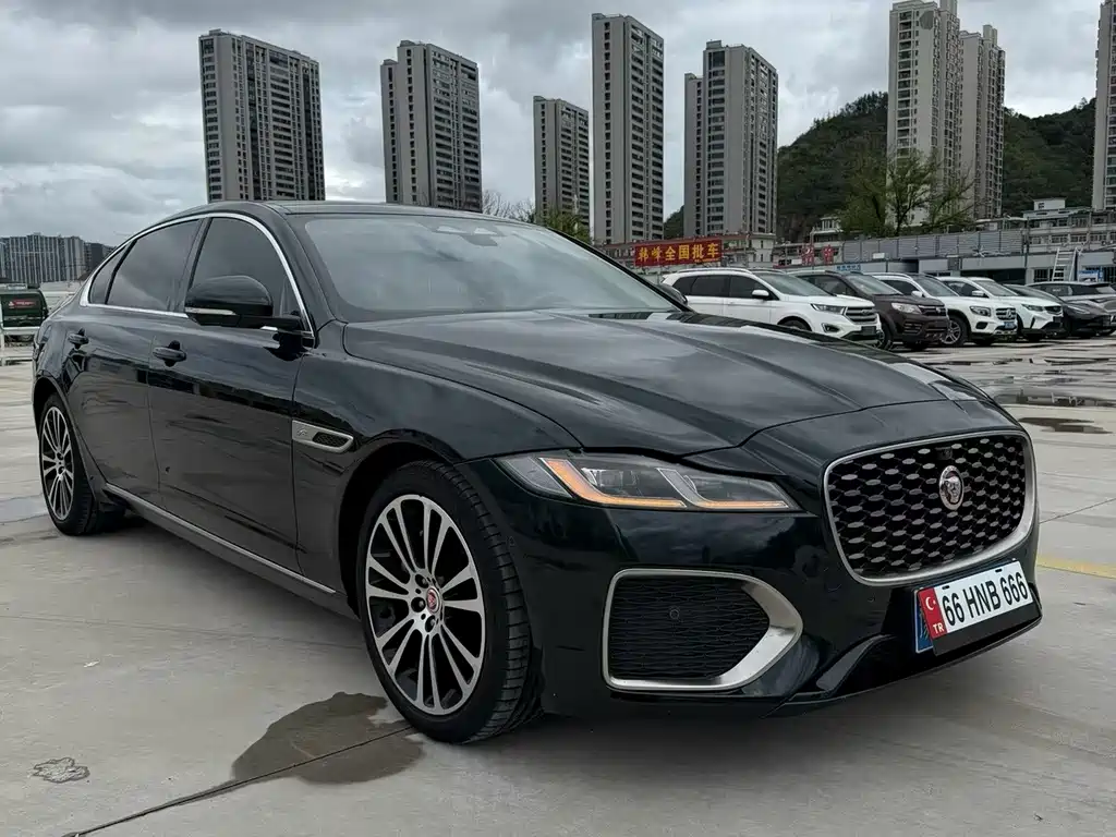 Jaguar XFL — фото 3