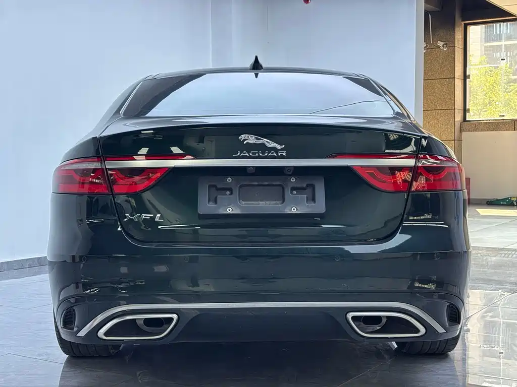 Jaguar XFL — фото 8