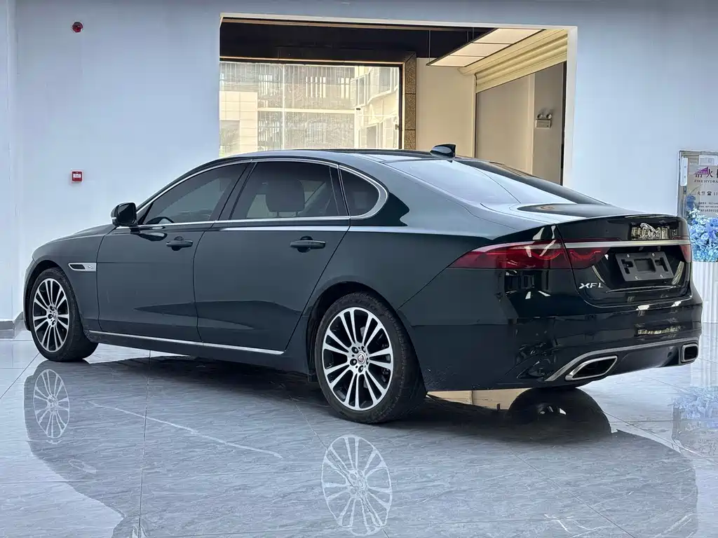 Jaguar XFL — фото 9