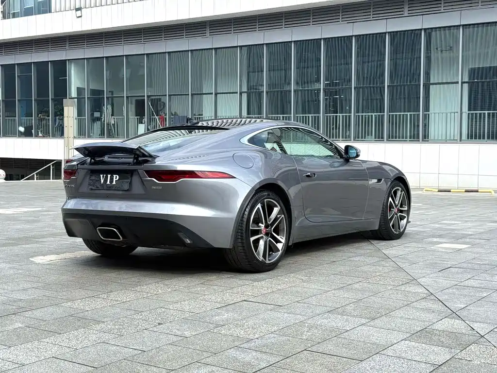 Jaguar F-TYPE — фото 13