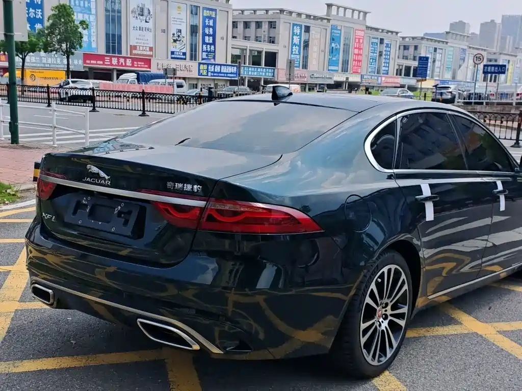 Jaguar XFL — фото 14