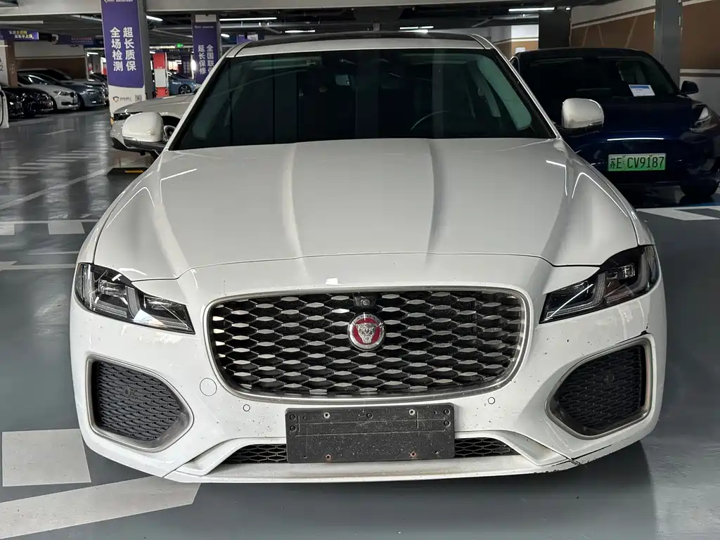 Jaguar XFL — фото 2