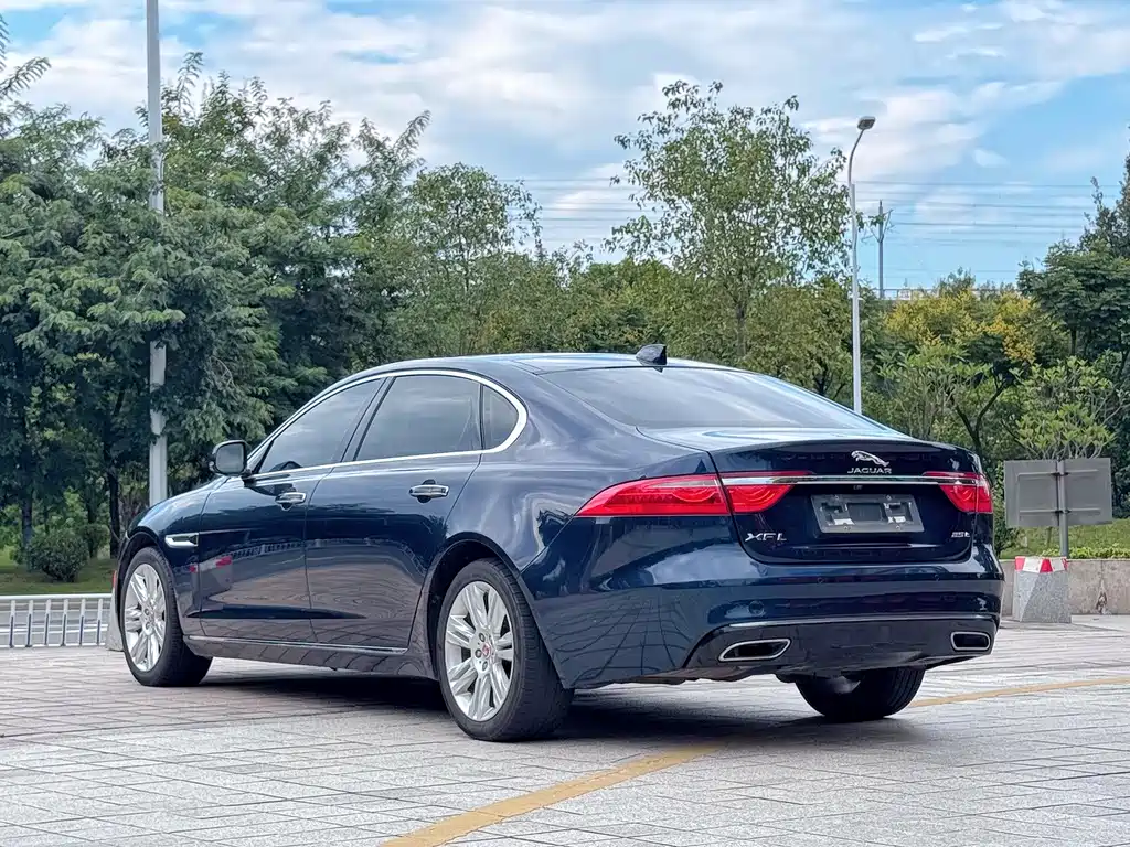 Jaguar XFL — фото 4
