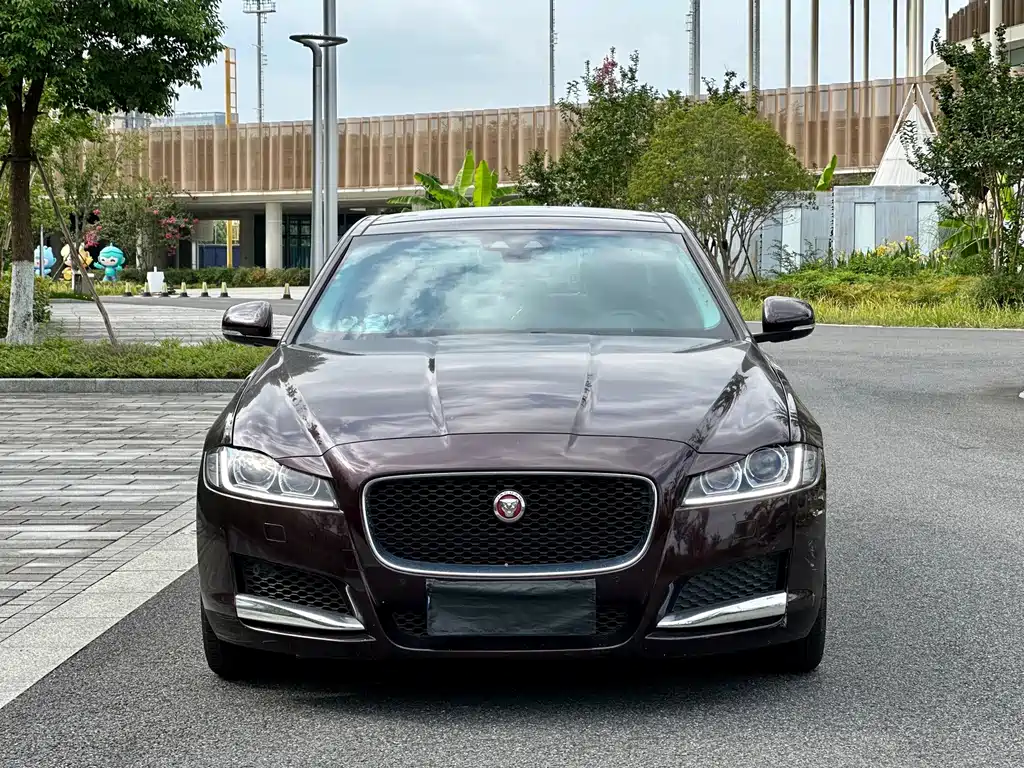 Jaguar XFL — фото 2