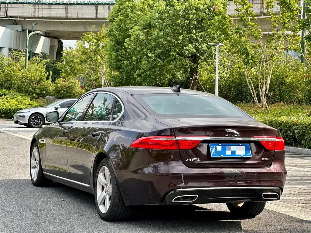 Jaguar XFL — фото 4
