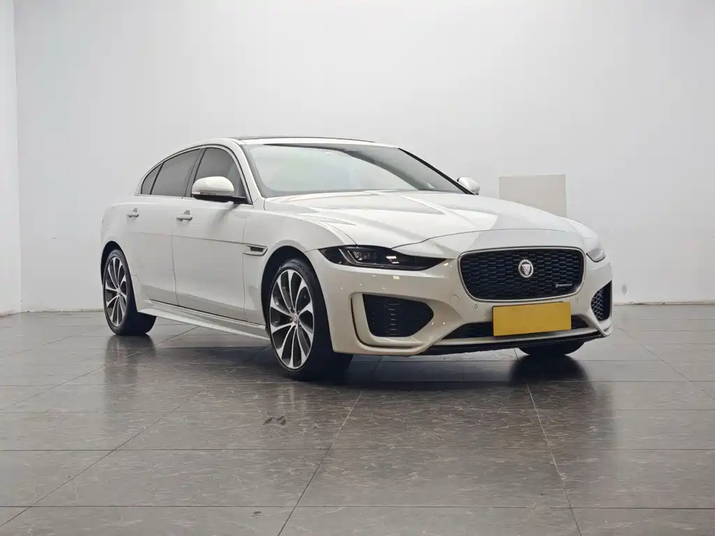 Jaguar XEL — фото 2