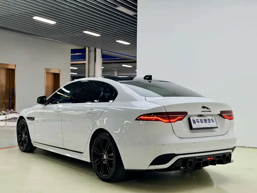 Jaguar XEL — фото 4