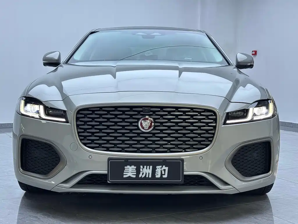 Jaguar XFL — фото 2