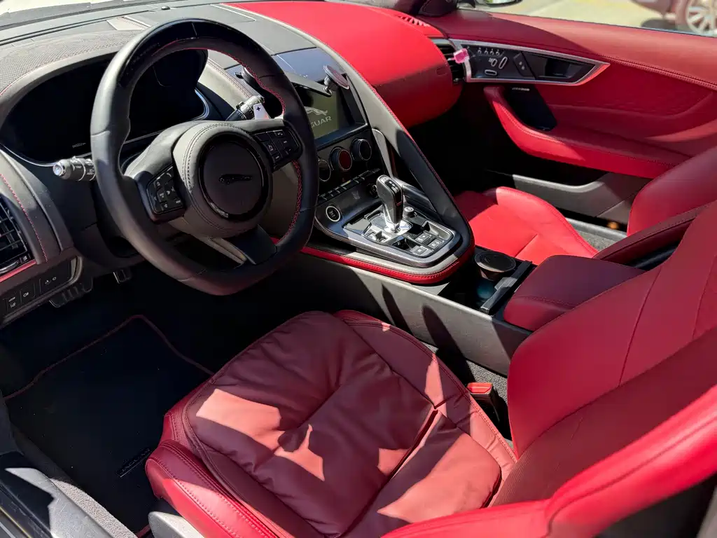 Jaguar F-TYPE — фото 6