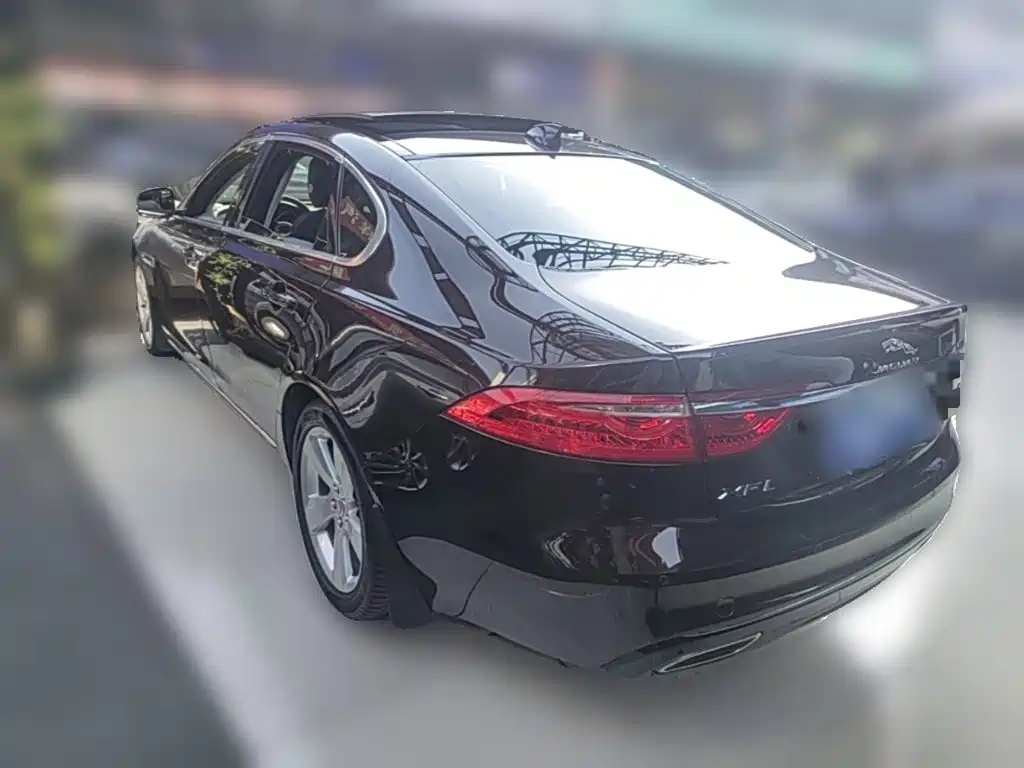 Jaguar XFL — фото 7