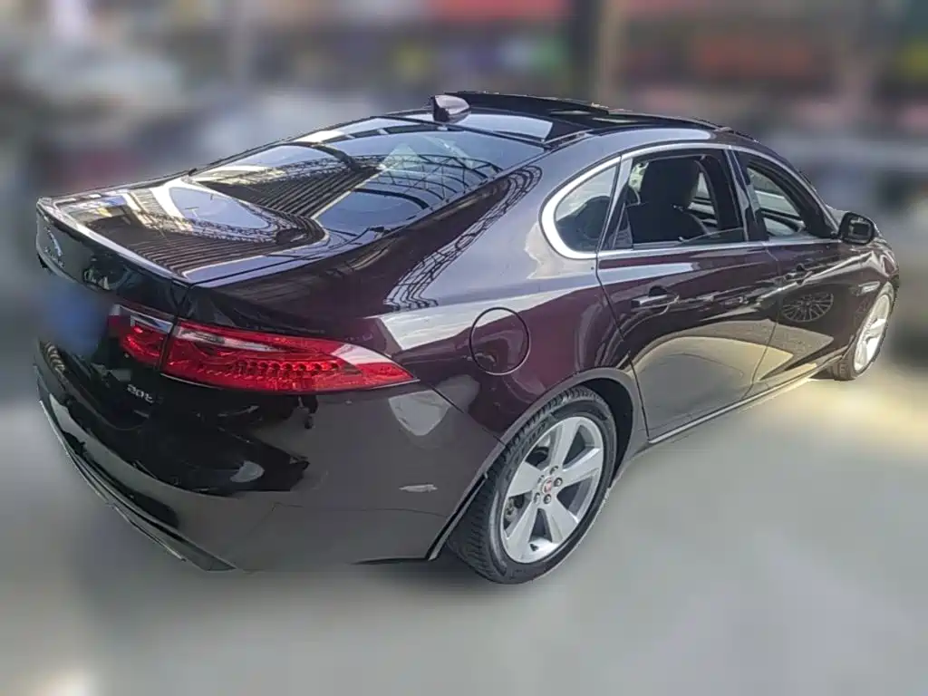 Jaguar XFL — фото 10