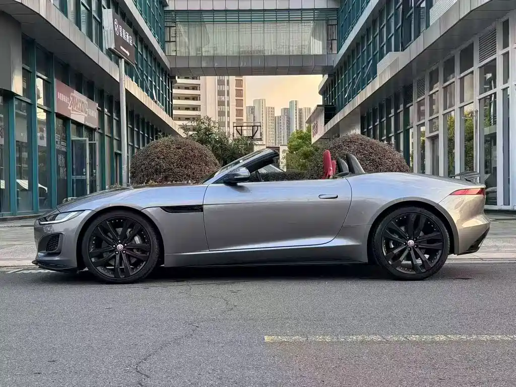 Jaguar F-TYPE — фото 3