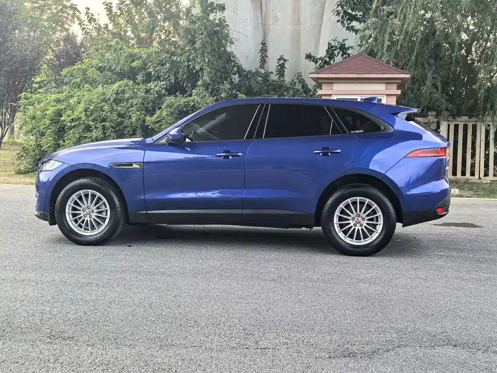 Jaguar F-PACE — фото 3