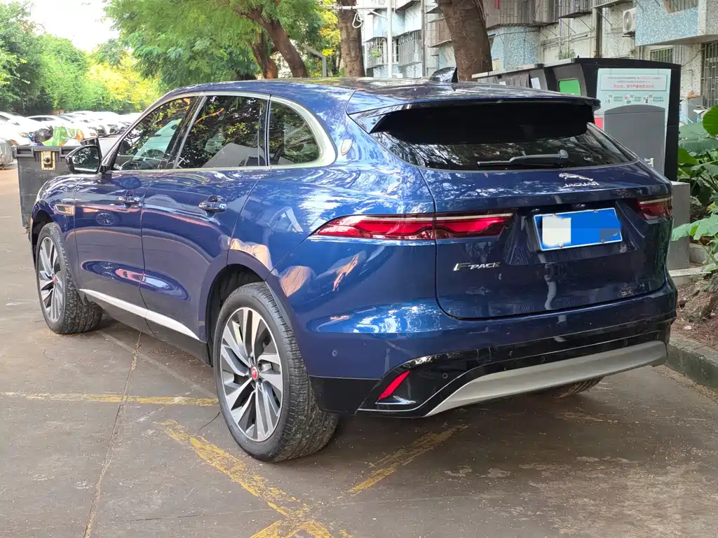 Jaguar F-PACE — фото 3