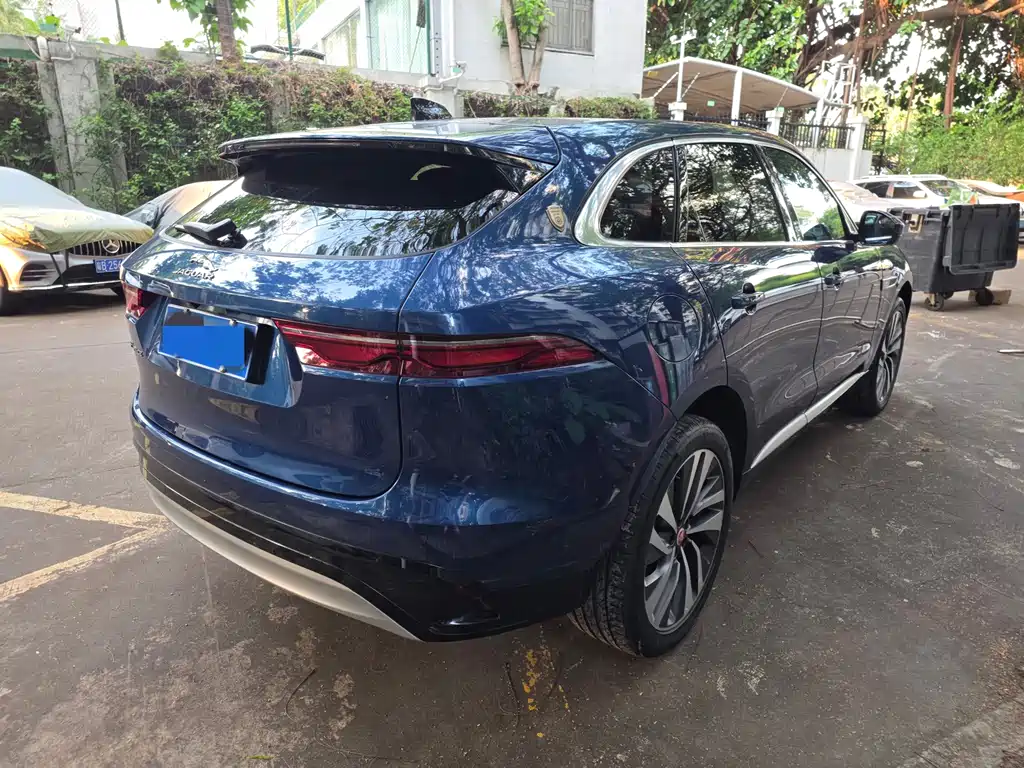 Jaguar F-PACE — фото 4