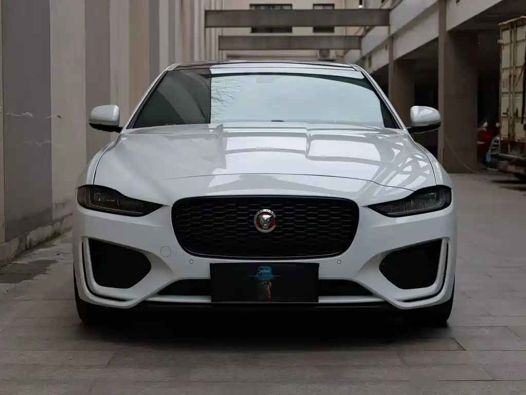Jaguar XEL — фото 4