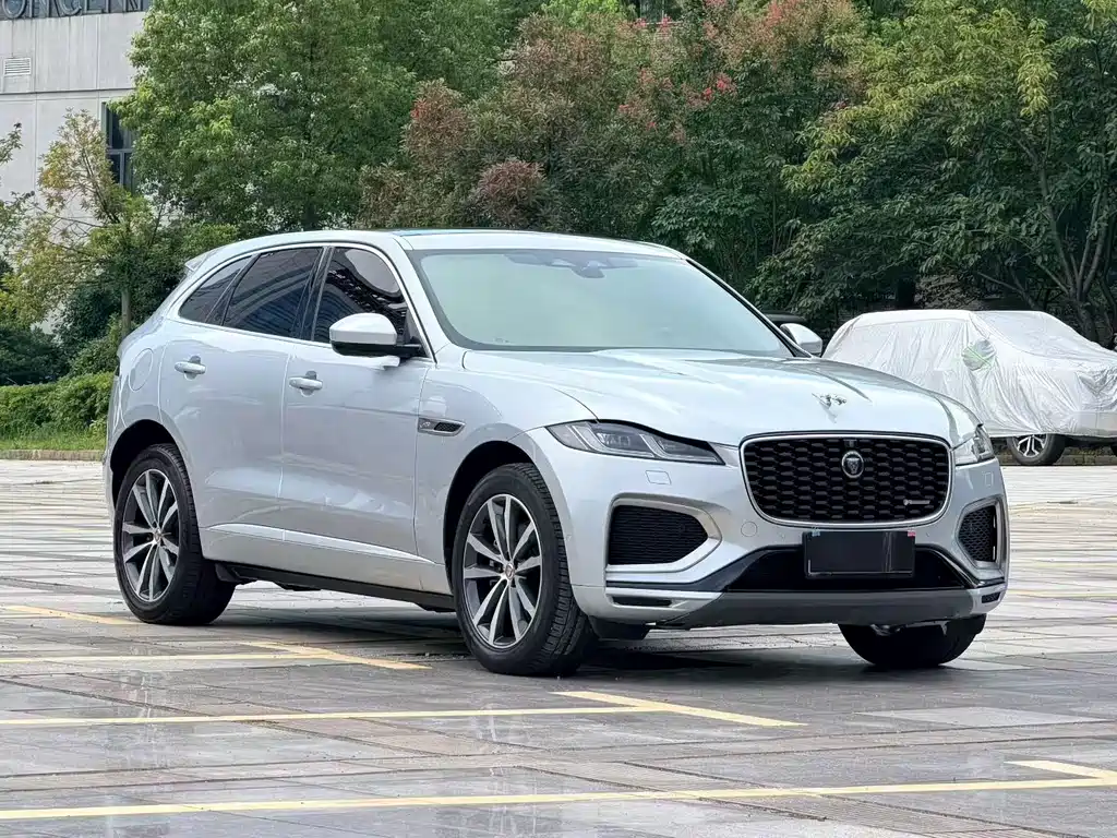 Jaguar F-PACE — фото 3