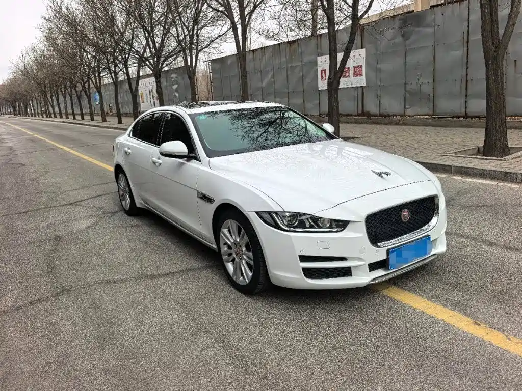 Jaguar XEL — фото 3