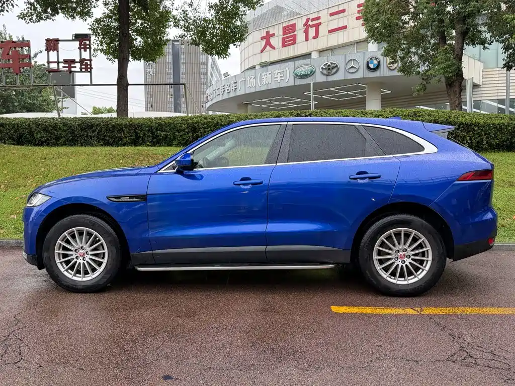 Jaguar F-PACE — фото 3