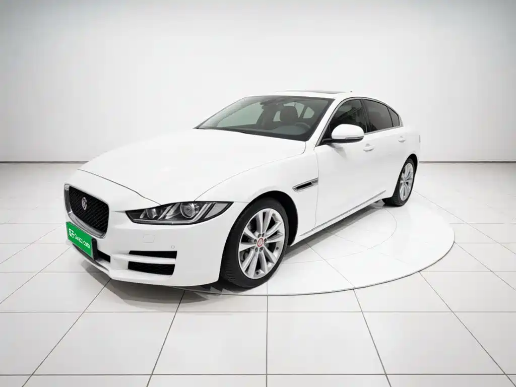 Jaguar XEL — фото 2