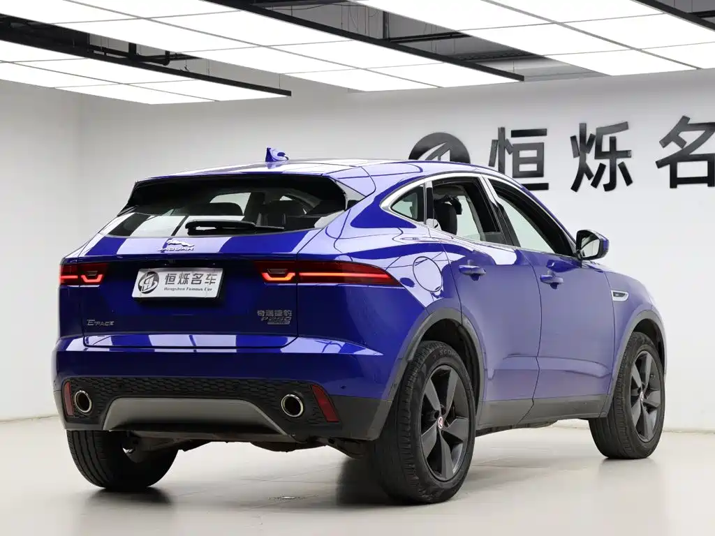 Jaguar E-PACE — фото 23