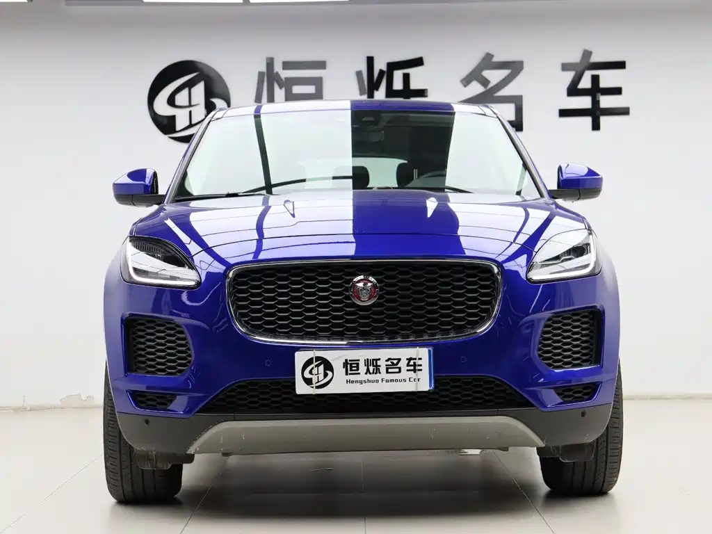 Jaguar E-PACE — фото 25