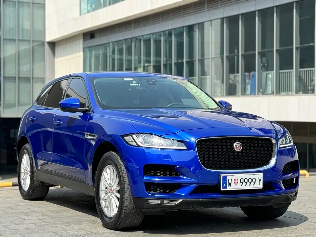 Jaguar F-PACE — фото 3
