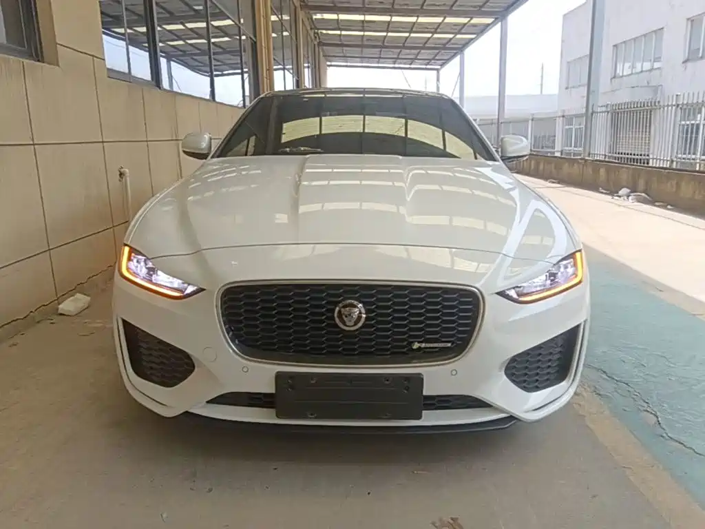 Jaguar XEL — фото 3