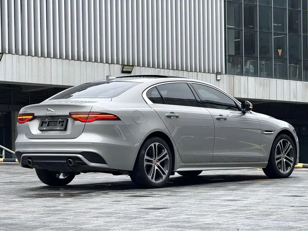 Jaguar XEL — фото 9