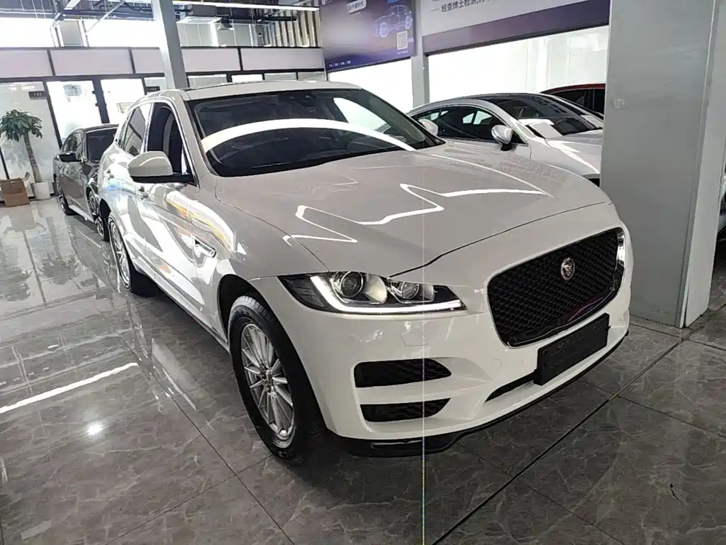 Jaguar F-PACE — фото 4