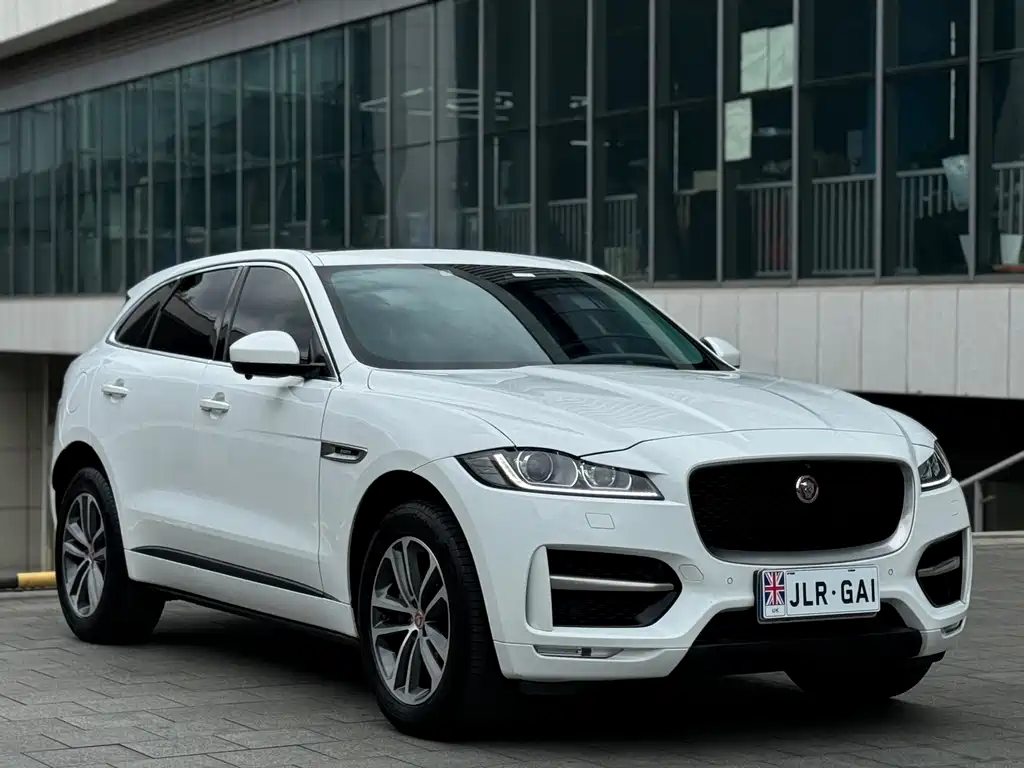 Jaguar F-PACE — фото 3