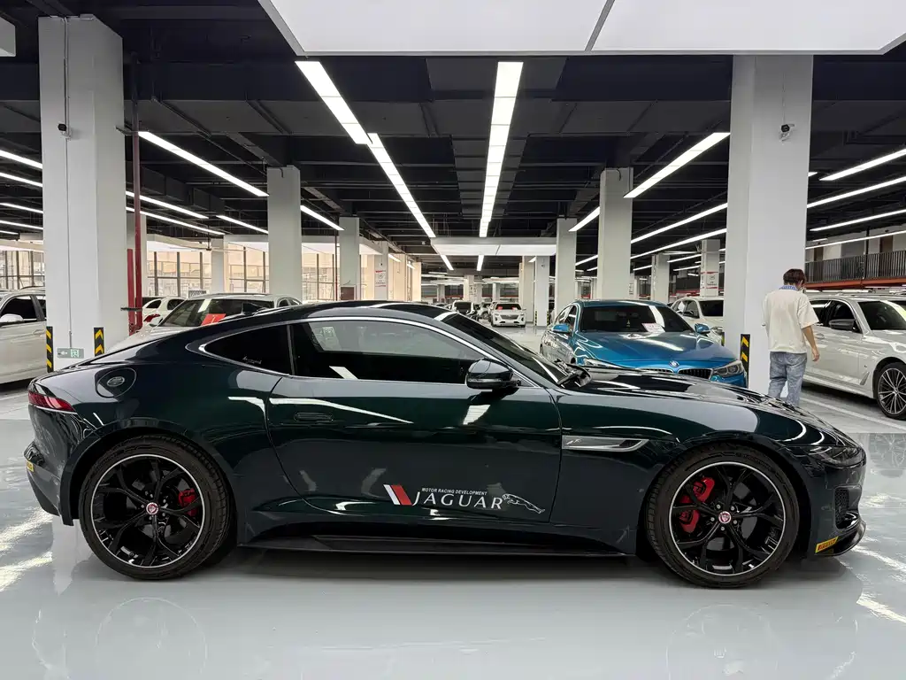 Jaguar F-TYPE — фото 4