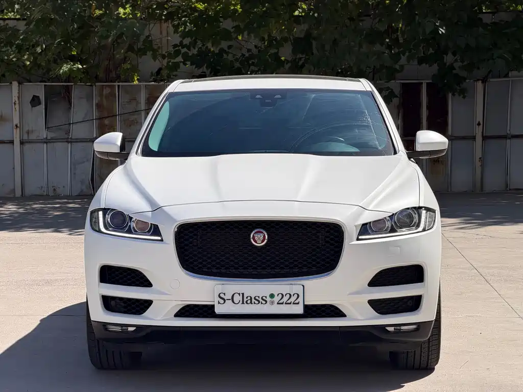 Jaguar F-PACE — фото 2