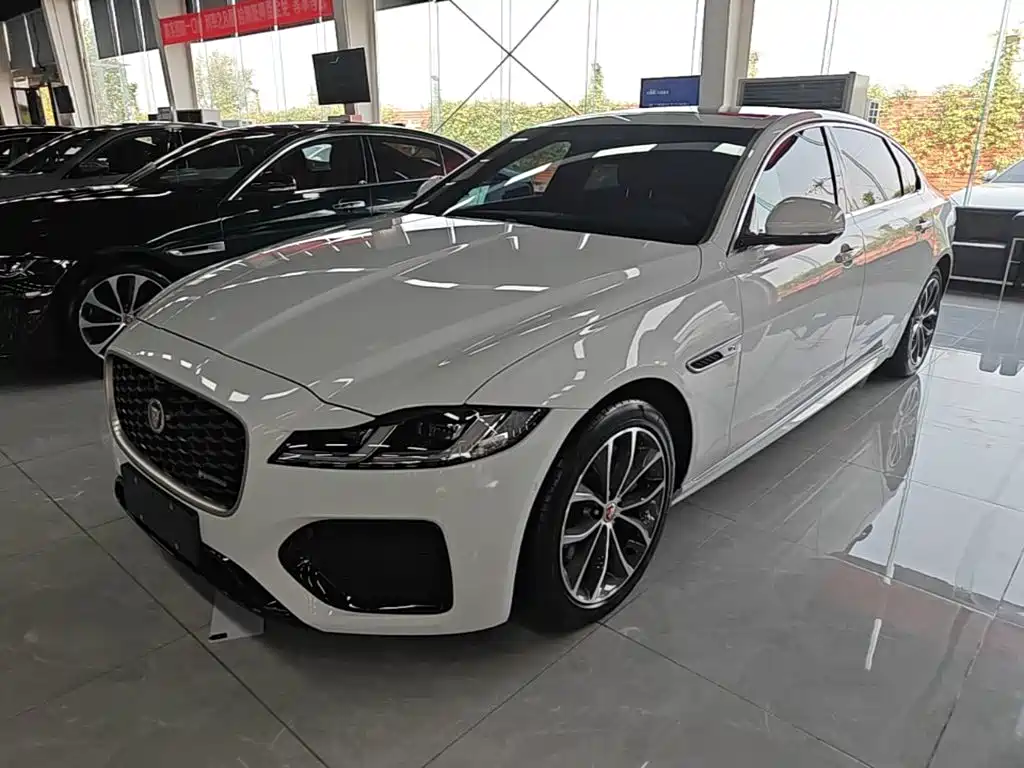 Jaguar XFL — фото 2