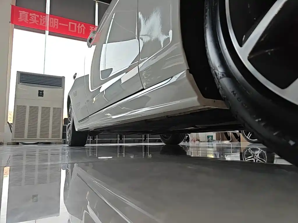 Jaguar XFL — фото 21