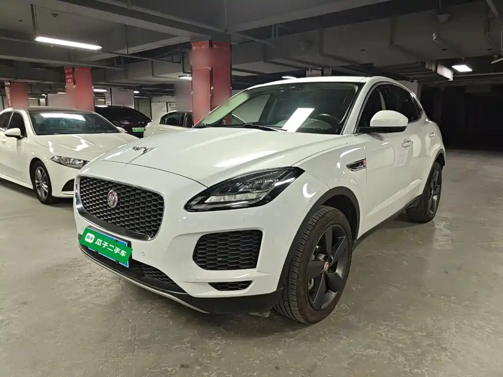 Jaguar E-PACE — фото 2