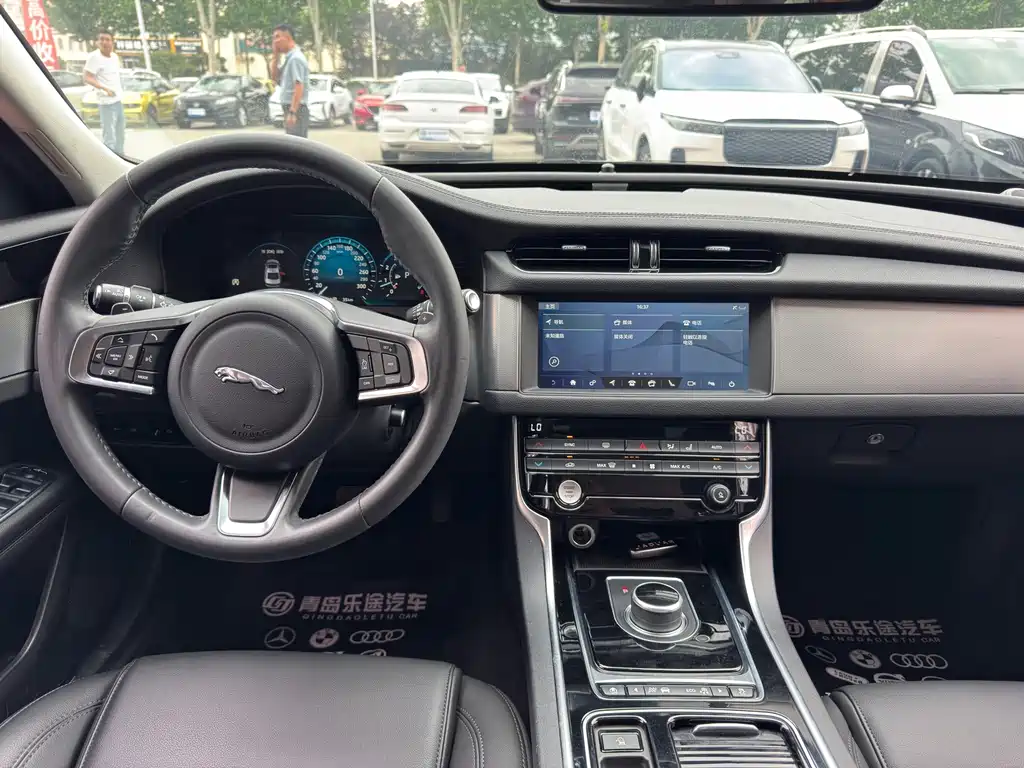 Jaguar XFL — фото 13