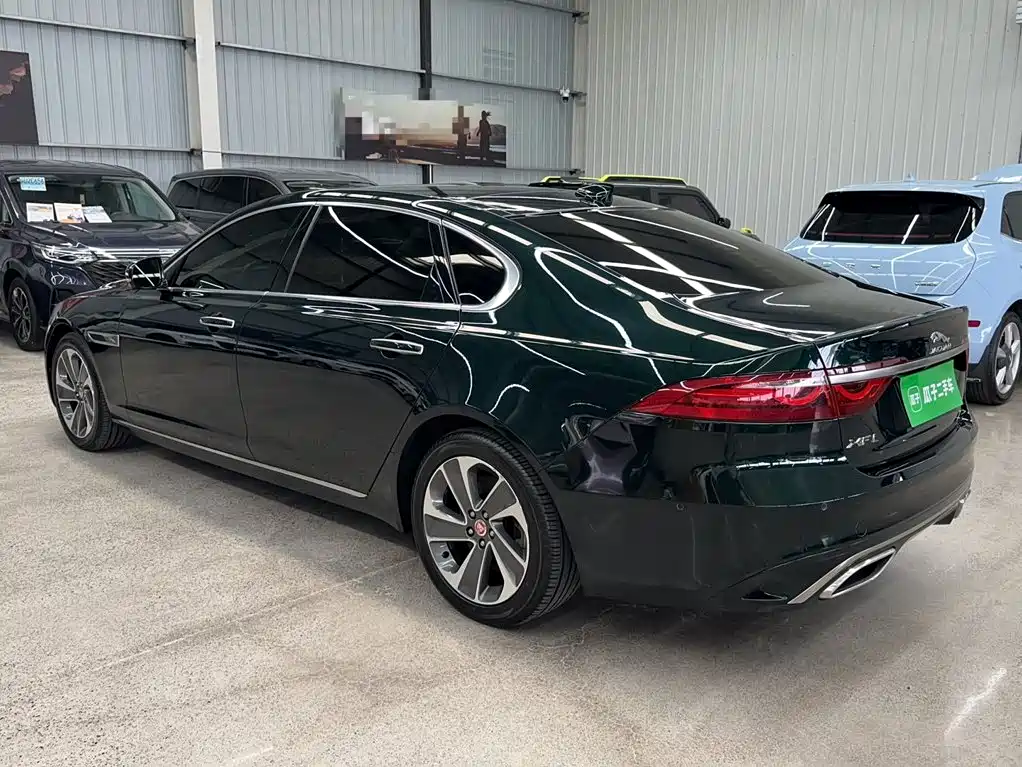 Jaguar XFL — фото 18
