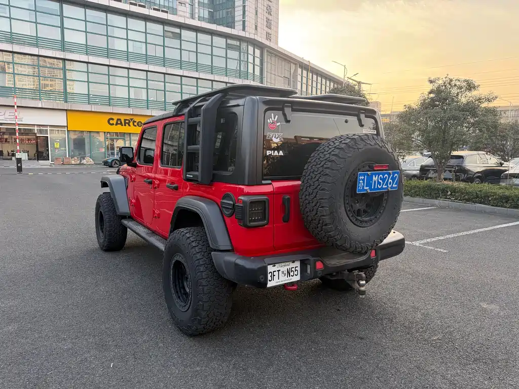 Jeep Wrangler — фото 5