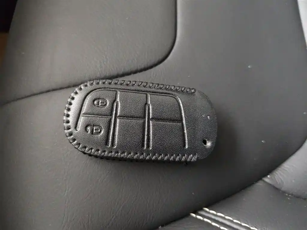 Jeep Cherokee — фото 9