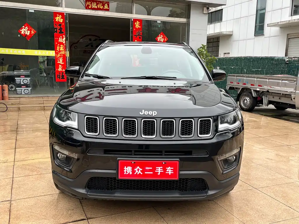Jeep Compass — фото 3