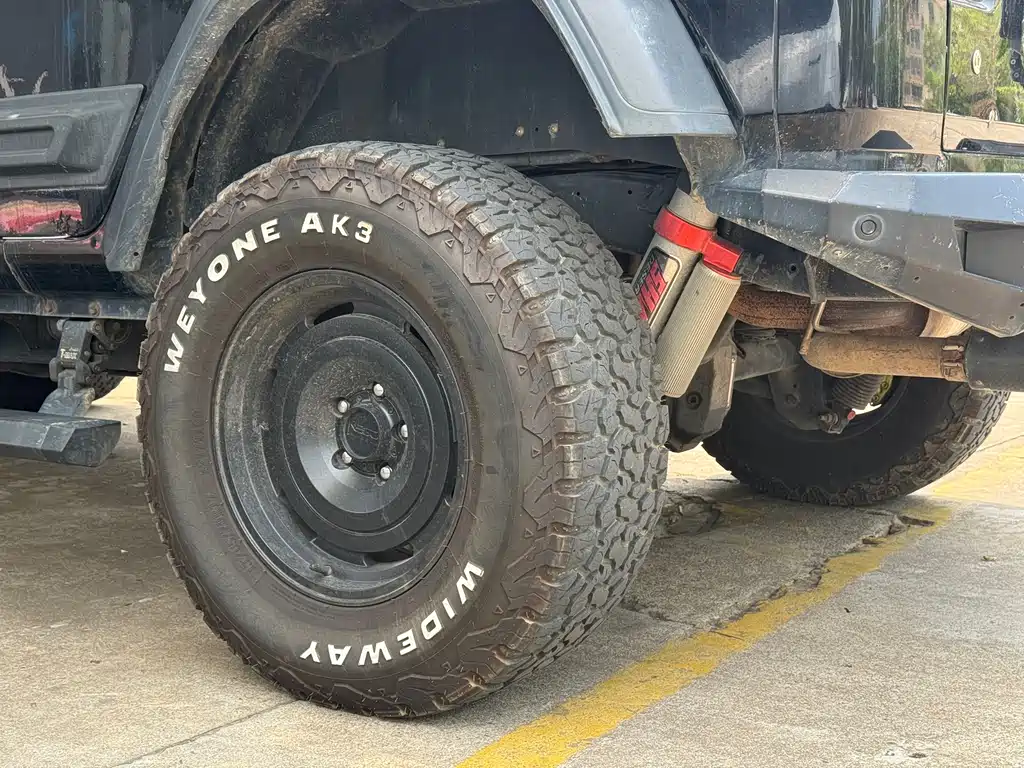 Jeep Wrangler — фото 6