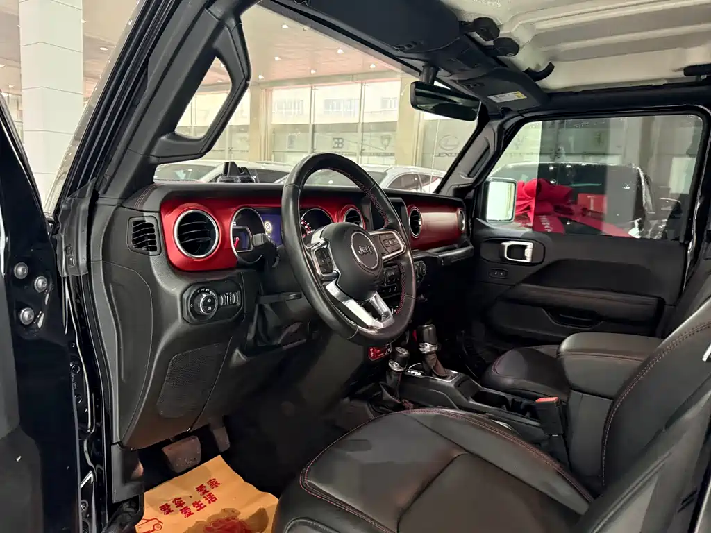 Jeep Wrangler — фото 5